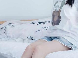 BoBoSocks袜啵啵 - 修图?没关系,下载稚予的双腿袜,反正腿是无法修的美!