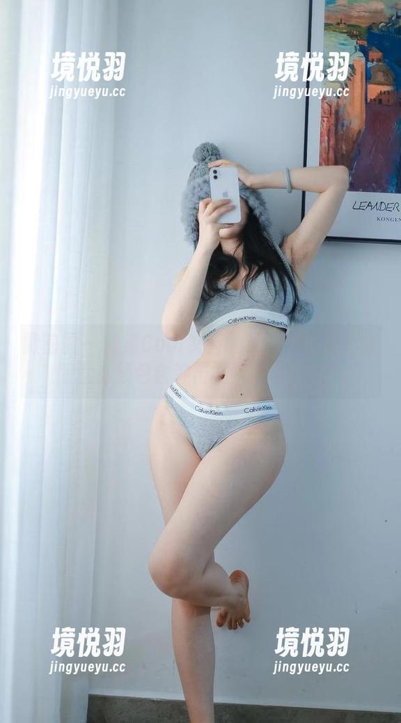 微密圈 - 难道Cool文茜的无圣光比基尼套图就必须包含冲击视觉的色彩吗？