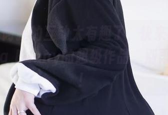 黑猫与阿狸的互动太有趣了,快来免费下载Hana Bunny的超级作品,别再犹豫了!