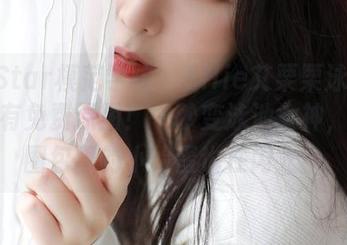 MFStar模范学院 - Ellie艾栗栗泳衣大片,有免费原图!一秒变泳池女神,游泳圈包围的小脸蛋也在闪光!