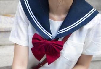 MSLASS梦丝女神 - 私房写真秀出玥玥的操场小甜心,肯定让人回忆起那段天真的操场岁月!