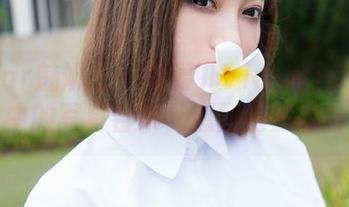 MiStar魅妍社 - 看果儿Victoria在红裙中的写真合集,想问她在想啥