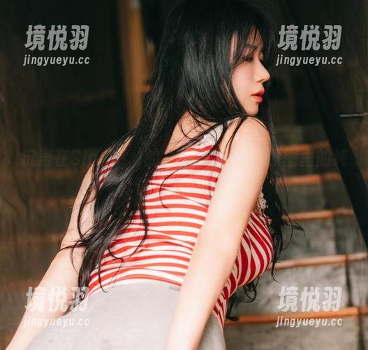 沉浸在Sia(시아)的JK学生装里，原图里的纯真让人心中暖暖的