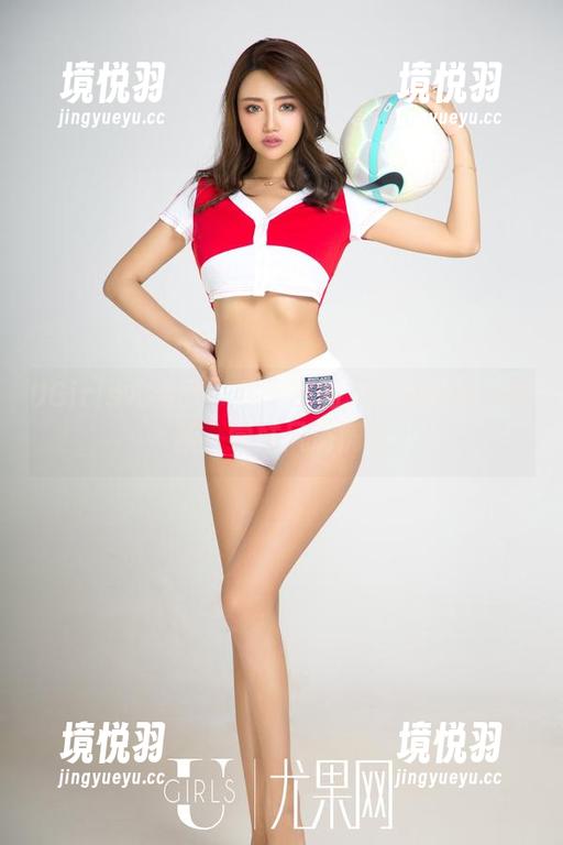 UGirls尤果网 - 终于等到艾霓莎的写真更新，学妹风满满的