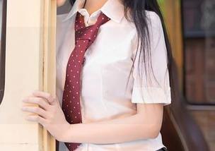 Xiuren秀人网 - e宝小野猫最新图包发布！高跟鞋与我之间的斗争——谁说高跟鞋只会让你高人一头？