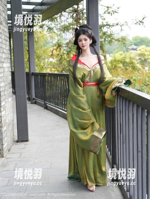 Xiuren秀人网 - 高清抓拍的汐汐baby，眼镜成了她的另类标志，戳心。