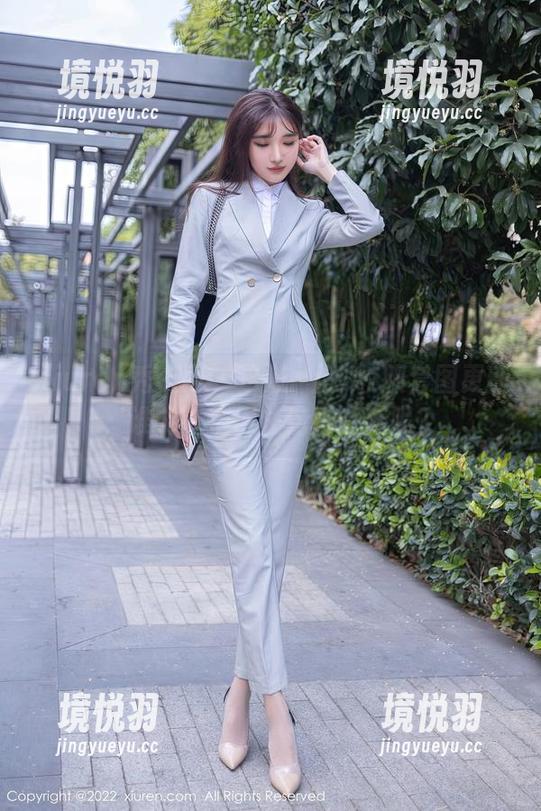 Xiuren秀人网 - 这波玥儿玥校服套图更新，谁能抵挡得住这种诱惑呢？