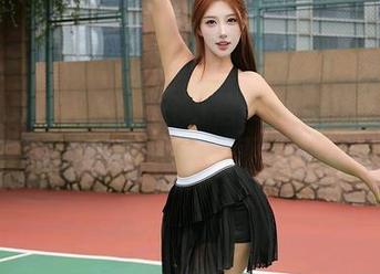 Xiuren秀人网 - 陈巧蓓isabella的学姐写真:背影美丽,前面也不差哦!