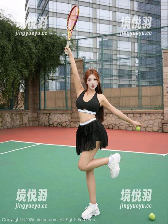 Xiuren秀人网-陈巧蓓isabella Xiuren秀人网 - 陈巧蓓isabella的学姐写真:背影美丽,前面也不差哦!