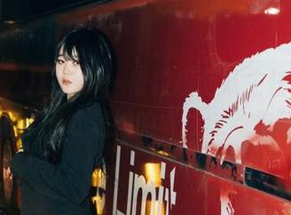Zia(지아)Loozy–普拉提团队主任，其实私拍套图才是她的“指定动作”！