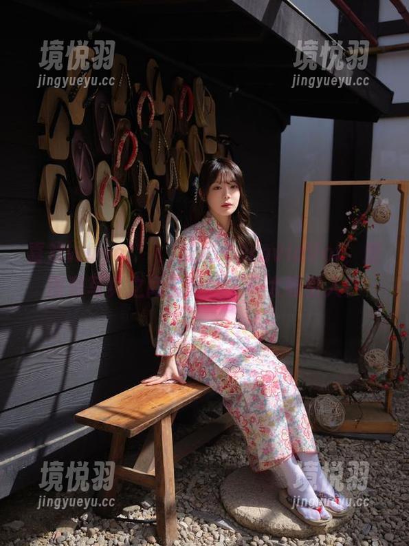 喜欢wuyo(우요)的ArtGraviaVol，原图和写真之间的微妙关系太吸引人！