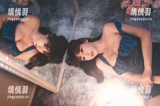 谁能拒绝w黑米粥w的兔女郎？快来更新最新图片吧！