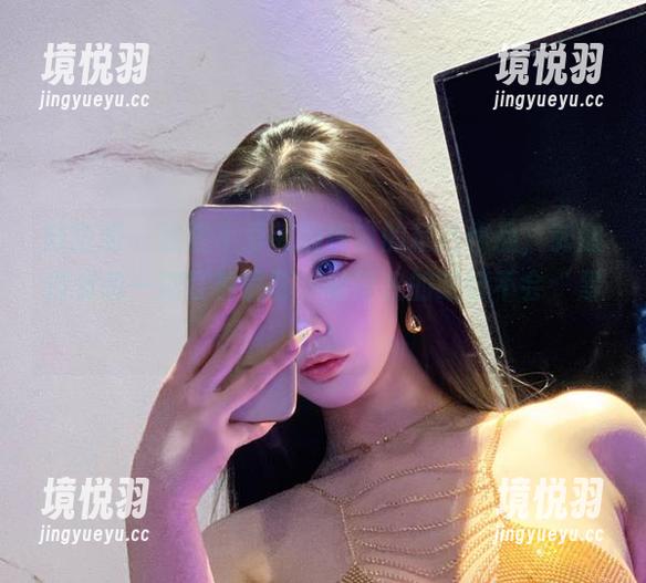 微密圈 - 这些不爱笑的赛琳的精选作品，刺激到我想一直盯着屏幕，希望我的眼睛不会“累”！