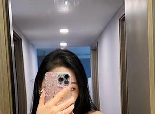 微密圈 - 一组不爱笑的赛琳的JK写真集，下载后你一定会说‘哇’！