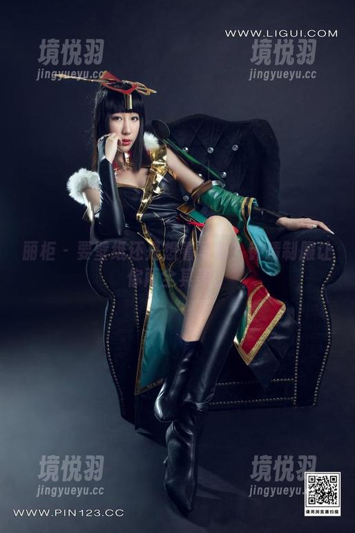 丽柜 - 要壁纸还是想看写真？钟晴制服让你两全其美。