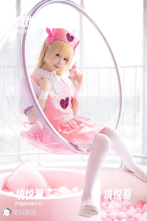 兔玩映画：格子裙和丝袜，真是个有趣的作品，不小心就让我想多了。