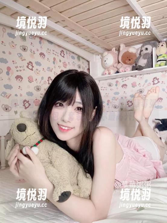 微密圈 - 一看就停不下来！十万口草莓粥粥的图包‘套装’让你最高兴！