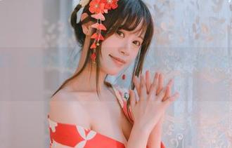 千反田鹿子,泳池这组图片里有点懒散的美……精选过的,每一眼都是新发现。
