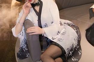 微密圈 - 想看周妍希黑色合集?小心,这里的色调可能会让你忘记呼吸。