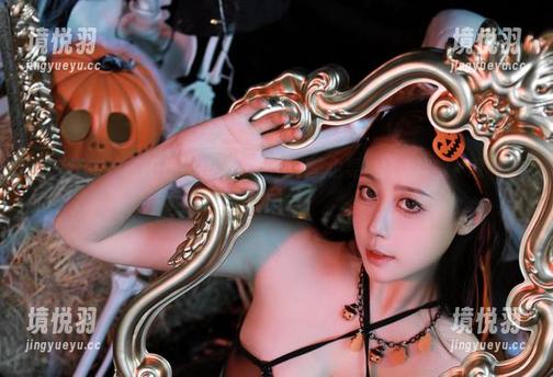 沉迷于奈汐酱Nice的夏日美图，墙壁也要换成这样的‘潮’壁纸！