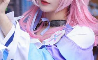 兔子？不，这是妖君白研的初音未来在线写真新企划！