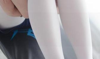 美图新鲜出炉,少女秩序里的白丝格子裙,谁能抵挡得住?
