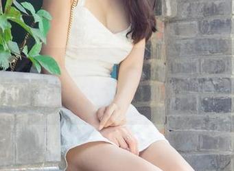 尤果网 - 一只香蕉船女王,原图福利总是让人忍不住想多看几眼。