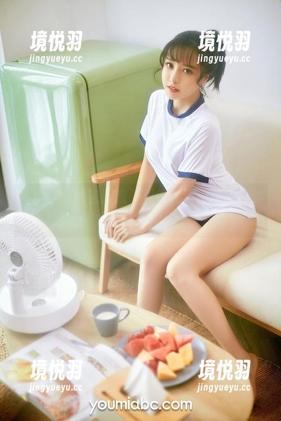 尤蜜荟 - 别告诉我，周波儿那一堆灰丝美图是要火的预兆？更新又一击