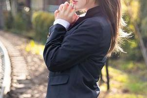 尤蜜荟 - 是小逗逗白丝写真集,放飞自我的同时记得扣好裤腰带,不然会丢腿。