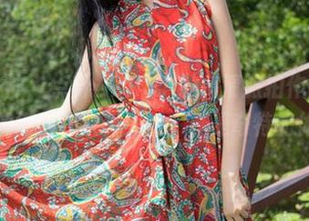 推女神 - 点开AZHUA的高清旅拍作品,脸上的懒惰和钦佩交织,真是奇特的体验。