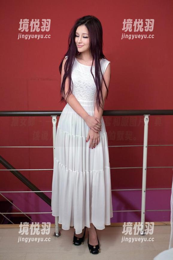 推女郎-冯雨芝 推女郎 - 一组冯雨芝的全套和服图片,真该说几点不说得太多的默契。