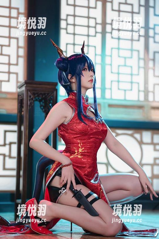 看啊，星之迟迟的护士写真，像是行走的创意与挑战