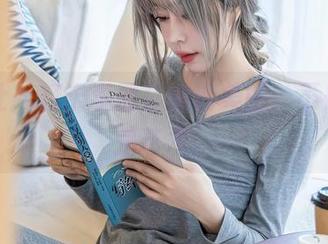 星颜社 - 打卡李丽莎的新美图：不是脚，是艺术。