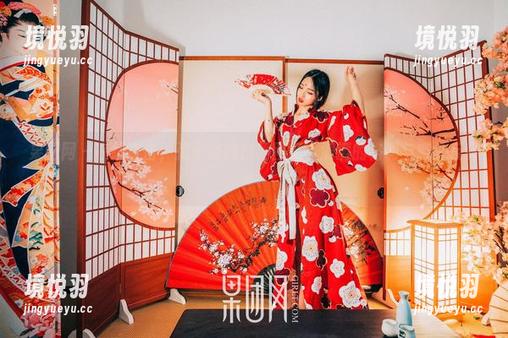 果团网 - 在线直击，张小喵的白裙图集，满满的格调与意外反转！