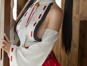 礼服不止是穿着,桜井宁宁的福利照让人流连忘返。