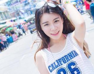 爱蜜社 - 套装写真新宠儿妤薇Vivian,这精选,能把你的搭配灵感都逼出来了。