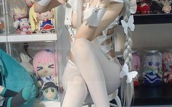 白栎Shirly的红裙合集:你绝对没见过的“裙子舞动”!