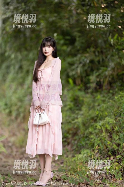 秀人网 - 最新皮衣图包，Elise谭晓彤来教你哪种风格最“帅气”！