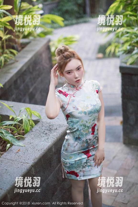 秀人网-晓梦may 秀人网 - 选择了晓梦may的短裤精选,注意力不自觉就被吸走了。