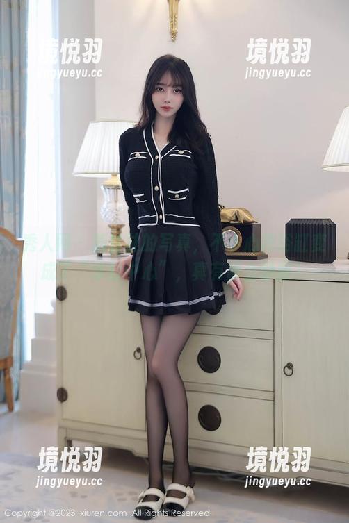 秀人网 - 燕甘甘的写真，不小心把浴缸变成了“水疗中心”，真有那么舒服？