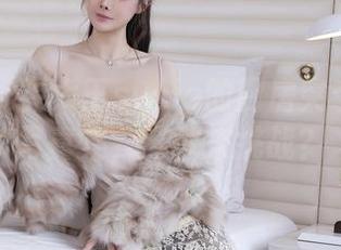 秀人网 - 雯大王susie的厨房突袭：精选写真集，谁敢来挑战？