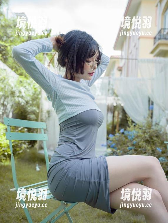 不简单的贺图合集——秋和柯基让你对新春有另一种期待