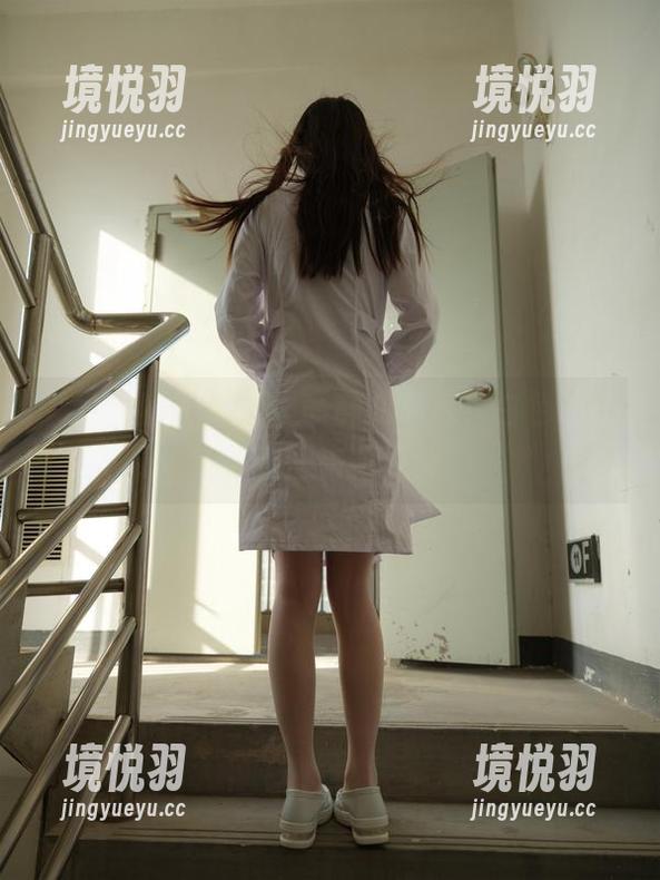 紧急企划-林书辞 紧急企划 - 窥探林书辞的私房,白色让一切看起来更复杂