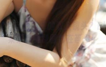 美媛馆 - 自由发挥的双人镜头?Ellie艾栗栗的免费图包在等你!