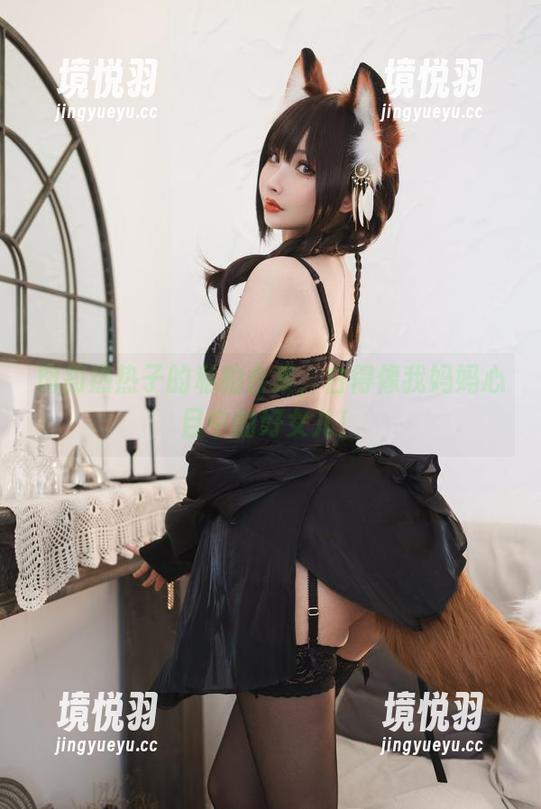肉扣热热子的私拍合集，白得像我妈妈心目中的好女儿！