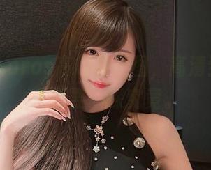 腐团儿Ikaros高跟鞋美图，高清到几乎让人想要一探究竟。