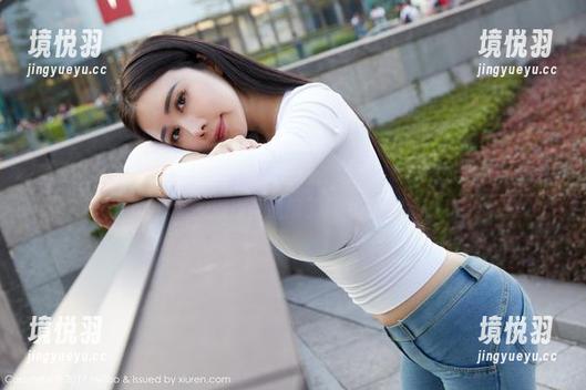 蜜桃社 - 有些夏天不那么肆无忌惮，萌美Moemi的无圣光套图让所有的温度都退缩了只为她一个人！