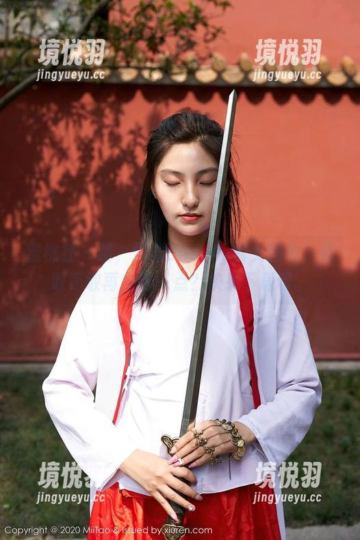 蜜桃社-雪梨sherry 蜜桃社 - 哦,雪梨sherry修女图包,你敢不敢再反常一点?快来下载呀。