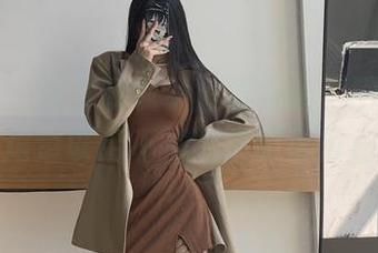 微密圈 - 照片展现了陈佩奇的“厨娘”风范,难道以后不搭配围裙也很正常?