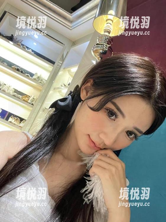 微密圈 - 黎允熙baby女友风衬衣写真：当你的审美赶不上她的气场时...